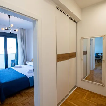 Apartment 20
